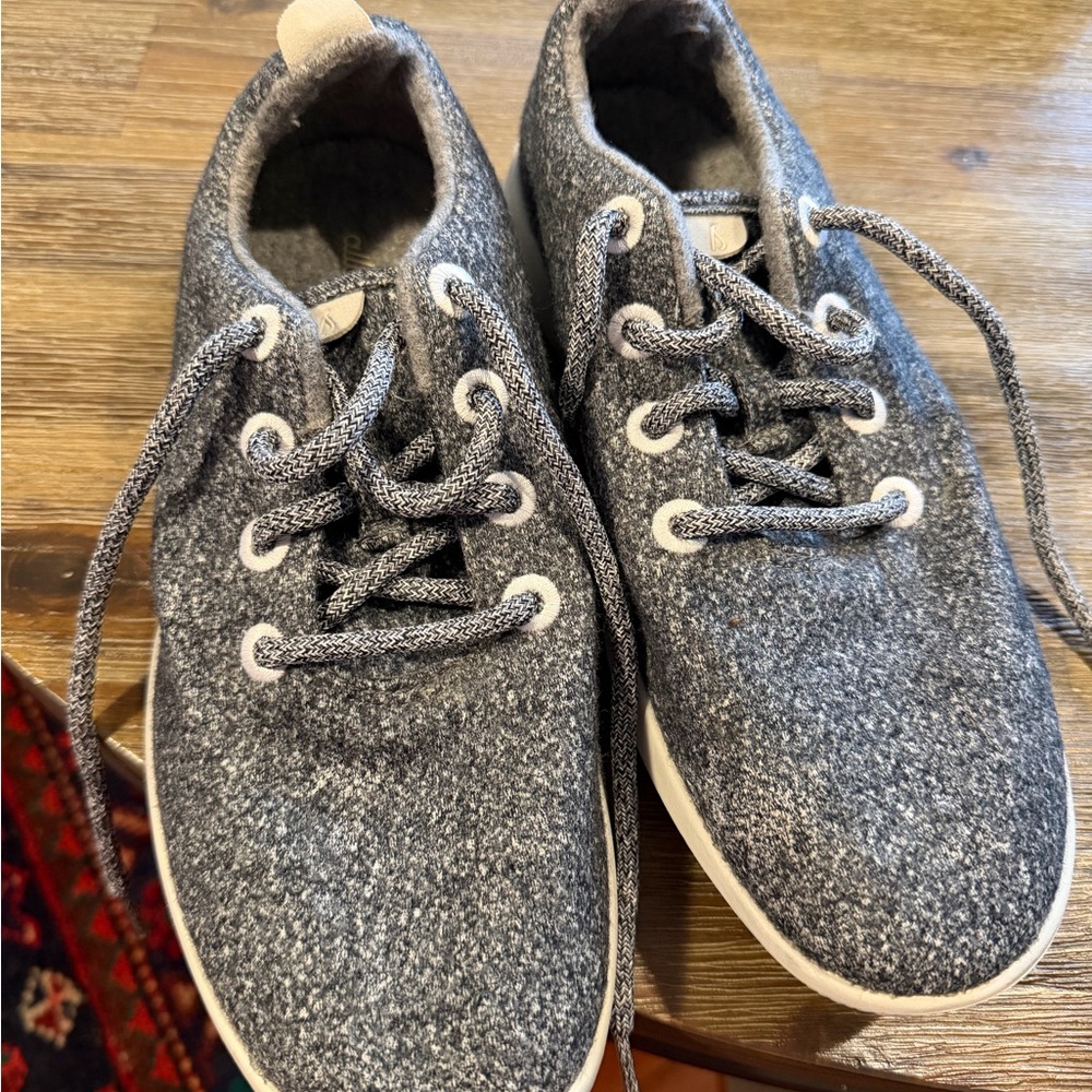 allbirds Women's Gray Wool Running Sneakers - Picture 3 of 4